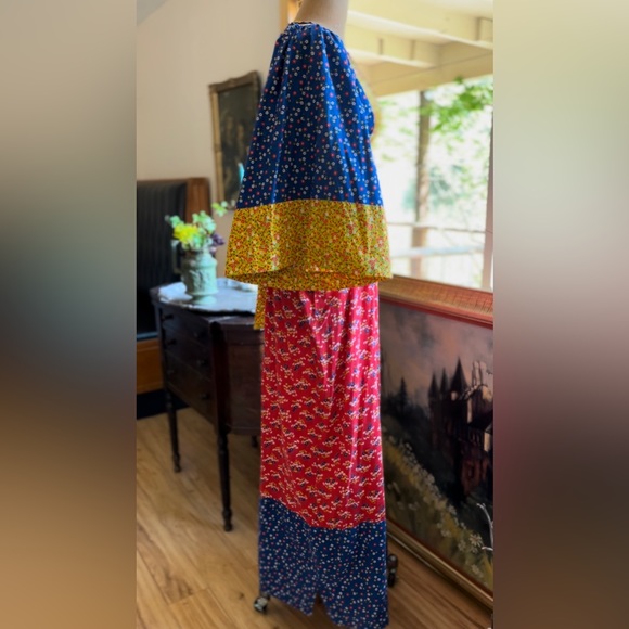 1970’s Vintage Calico Kimono Sleeve Dress by Young Innocent - Picture 8 of 15